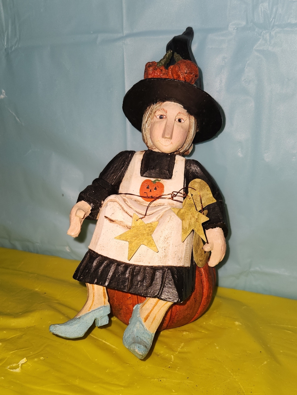 Vintage 1992, House Of Hatten, Halloween Witch Sitting On Pumpkin Figurine